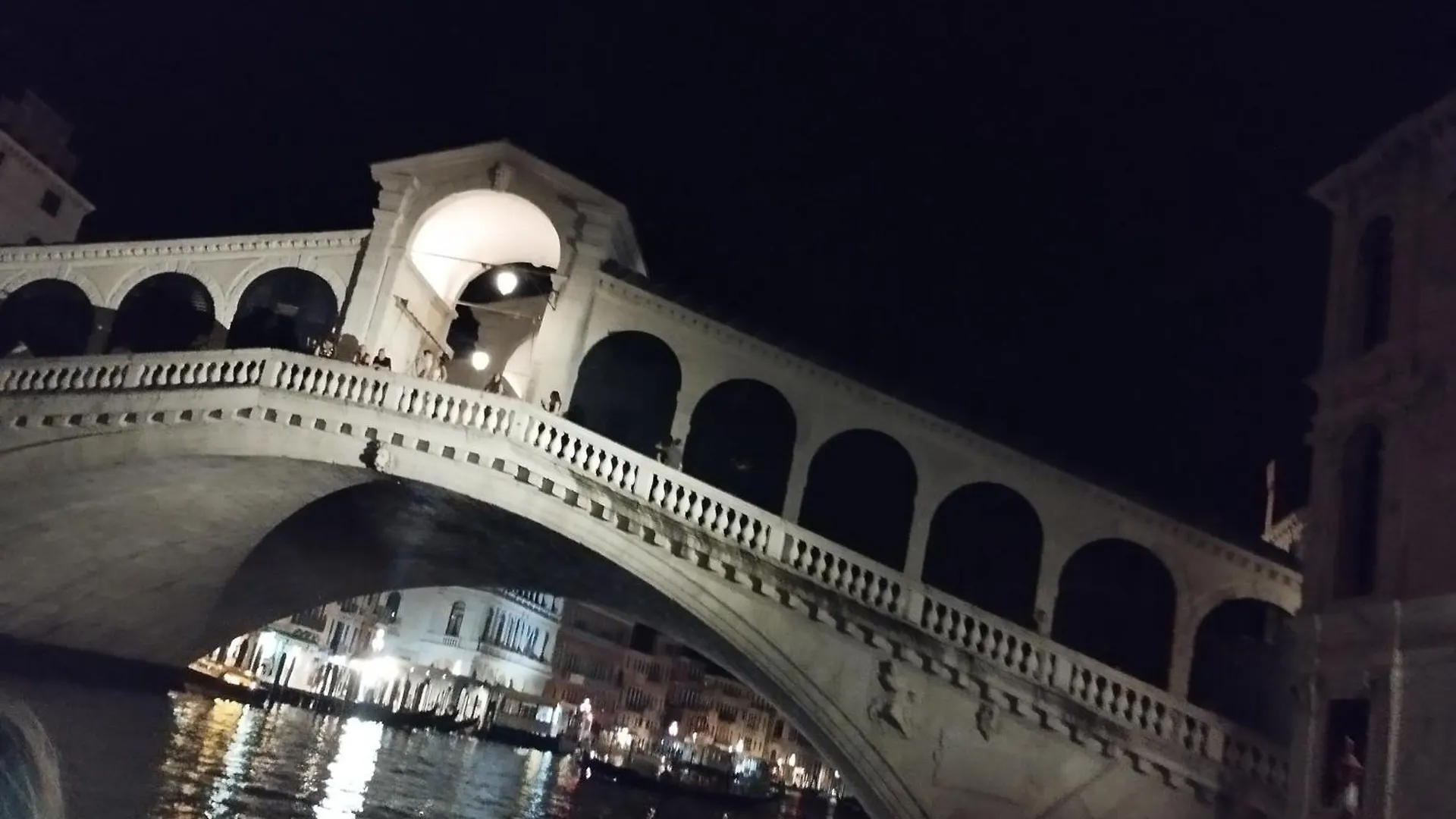 Biennale Luxury Sail Boat Hotel Venice Botel
